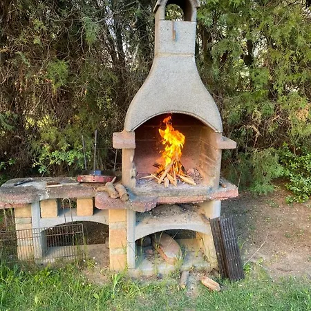 Orsolya Apartman דירה *